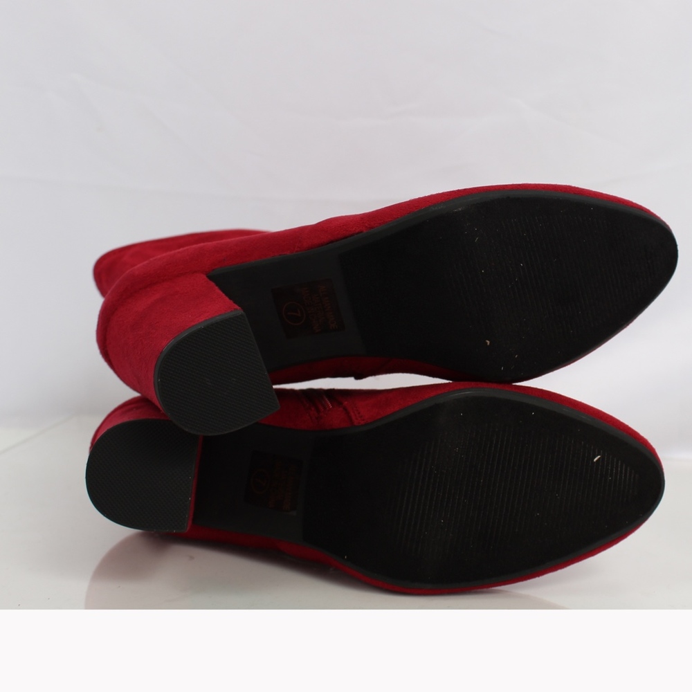 Size 9 Cherry Faux Suede Almond Toe Sock Ankle Boo - Picture 6 of 8